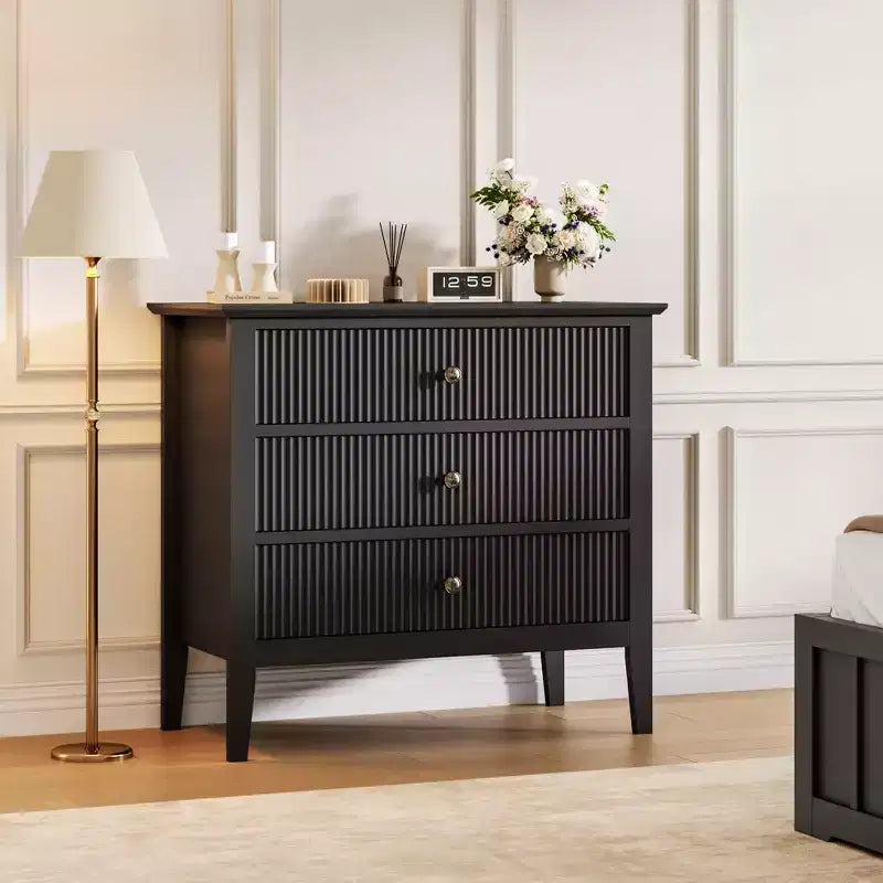 Fluted 3 Drawer Dresser, 31.5 Inch Wide Storage Chest for Bedroom, Modern Wood Chest of Drawers with 3 Deep Drawers
