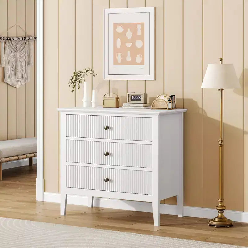 Fluted 3 Drawer Dresser, 31.5 Inch Wide Storage Chest for Bedroom, Modern Wood Chest of Drawers with 3 Deep Drawers